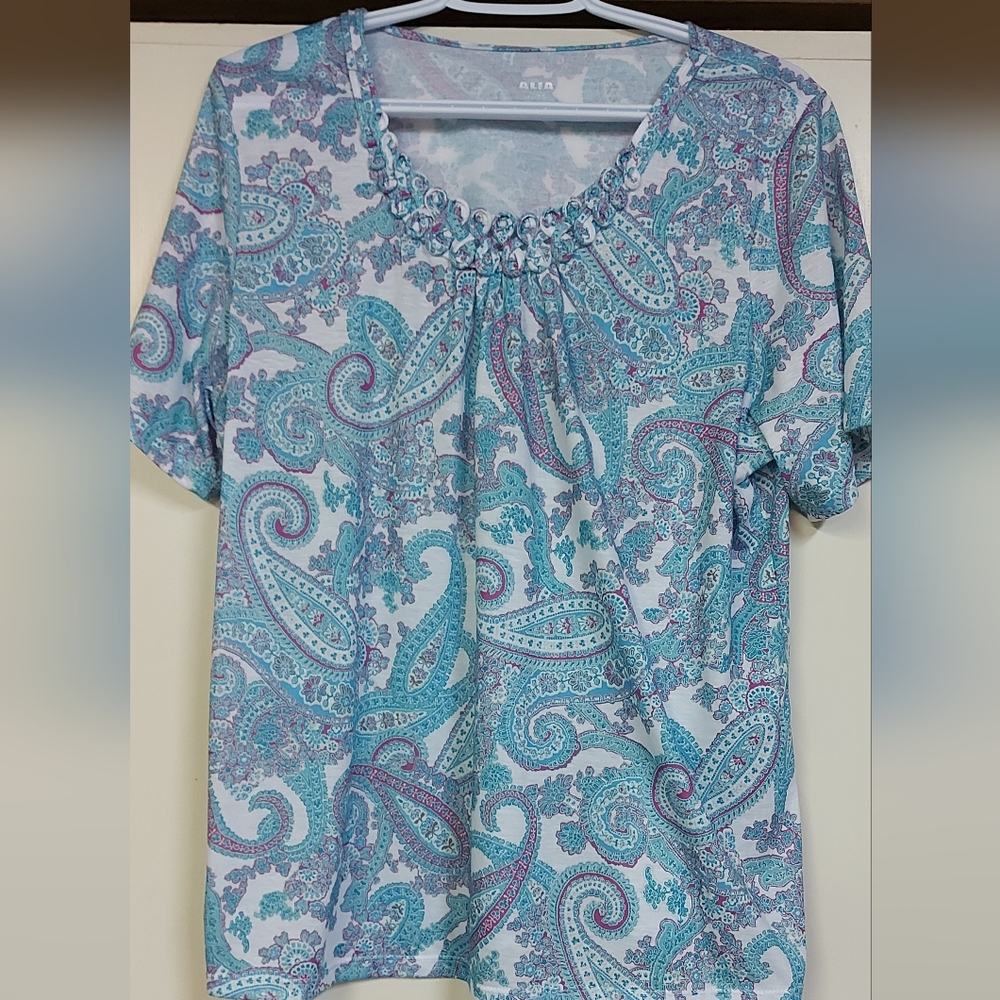Alia Blue and White Ruched Short Sleeve Blouse